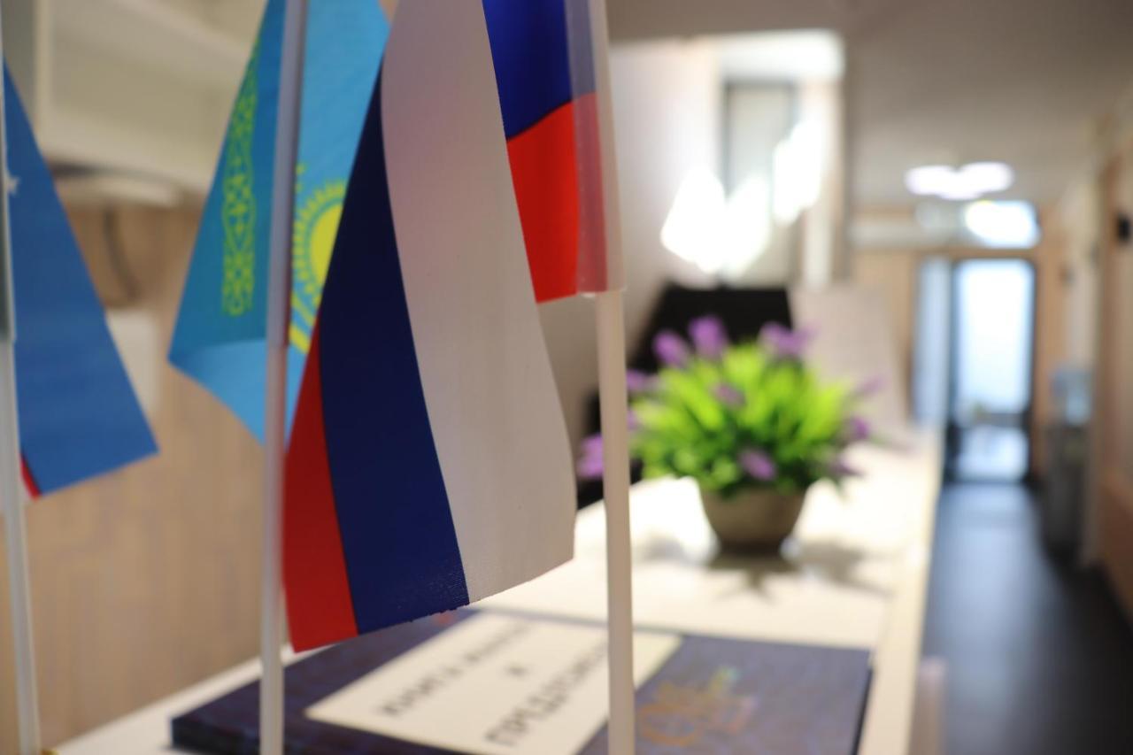 Bobur Hotel ทาชเคนต์ ภายนอก รูปภาพ