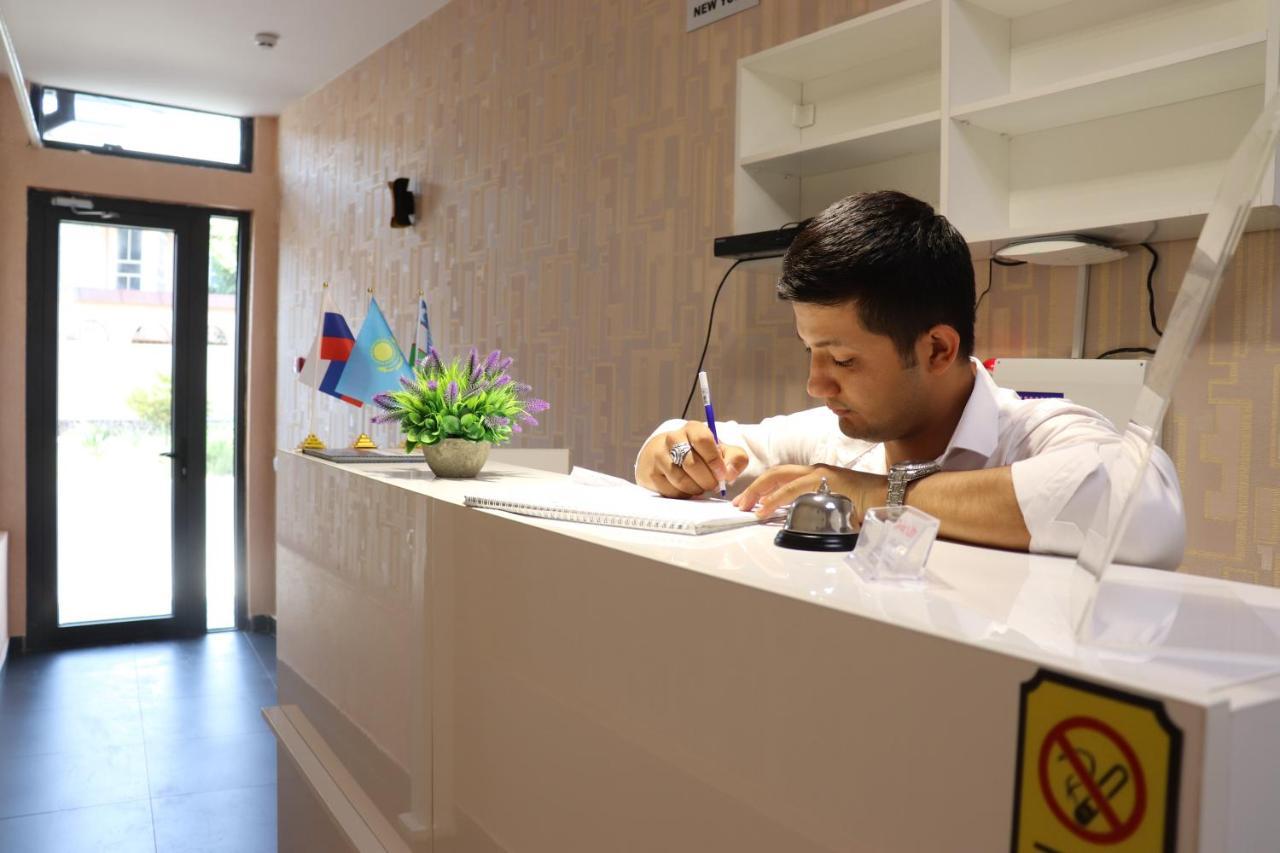 Bobur Hotel ทาชเคนต์ ภายนอก รูปภาพ