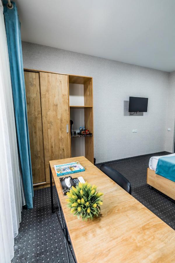 Bobur Hotel ทาชเคนต์ ภายนอก รูปภาพ