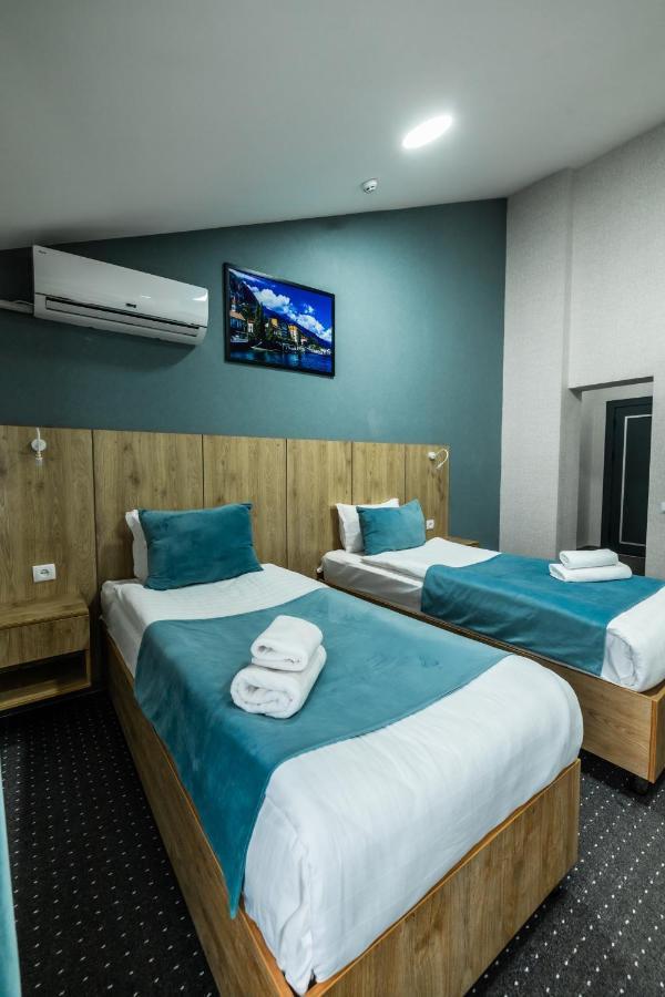 Bobur Hotel ทาชเคนต์ ภายนอก รูปภาพ