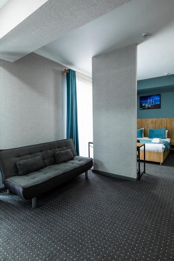 Bobur Hotel ทาชเคนต์ ภายนอก รูปภาพ