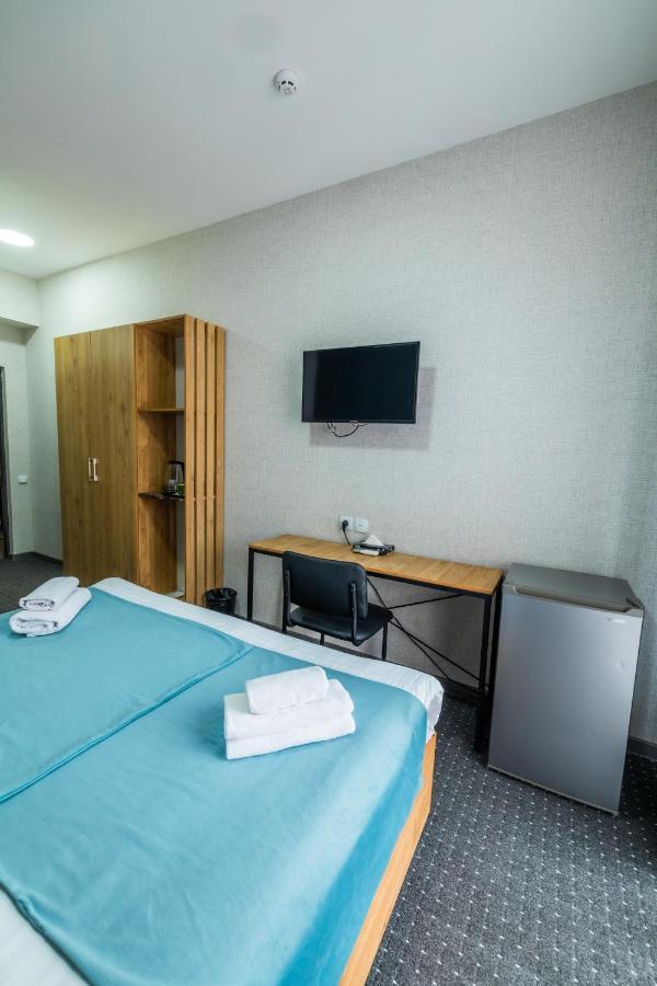 Bobur Hotel ทาชเคนต์ ภายนอก รูปภาพ